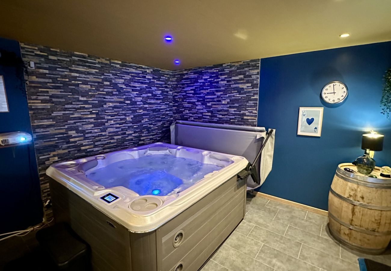 Apartment in Mont-Dore - La Comète - Le Mont Dore 3*- SPA