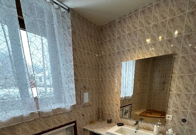 House in Mont-Dore - L'école du Hameau - Mont Dore 9 pers House in Mont-Dore - L'école du Hameau - Mont Dore 9 pers