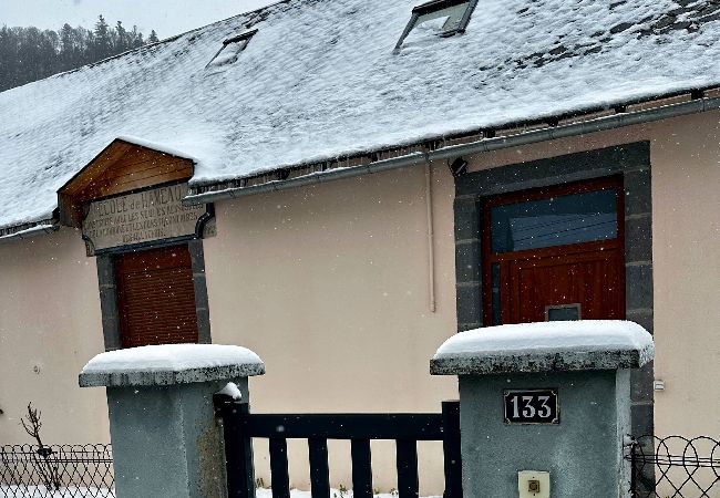 House in Mont-Dore - L'école du Hameau - Mont Dore 9 pers House in Mont-Dore - L'école du Hameau - Mont Dore 9 pers