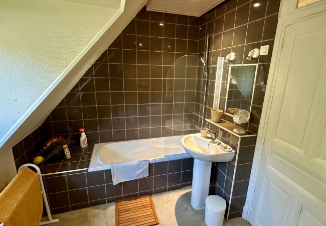 House in Mont-Dore - Villa Les Moullières de l’eau 14pers Le Mont Dore House in Mont-Dore - Villa Les Moullières de l’eau 14pers Le Mont Dore