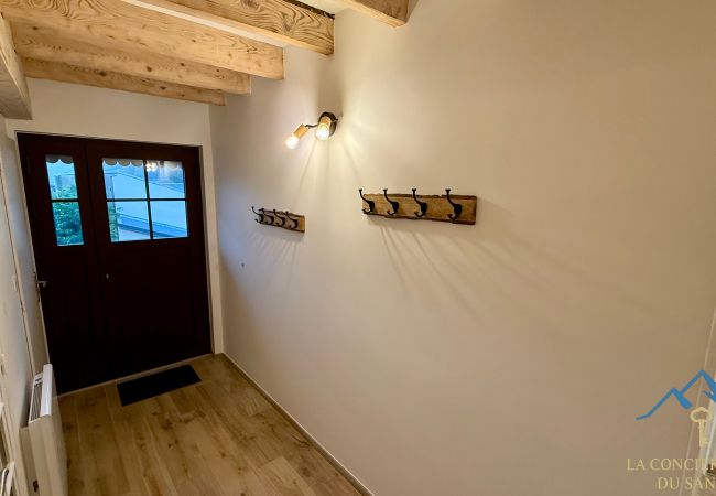 Chalet in Mont-Dore - La Cascada Le Mont Dore Chalet in Mont-Dore - La Cascada Le Mont Dore