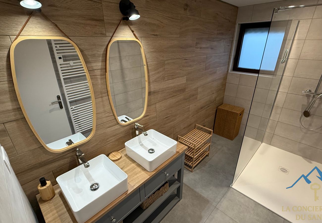 Chalet in Mont-Dore - La Cascada Le Mont Dore