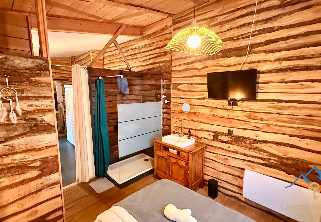 Apartment in Mont-Dore - La Cabane des Sources Le Mont Dore 2pers