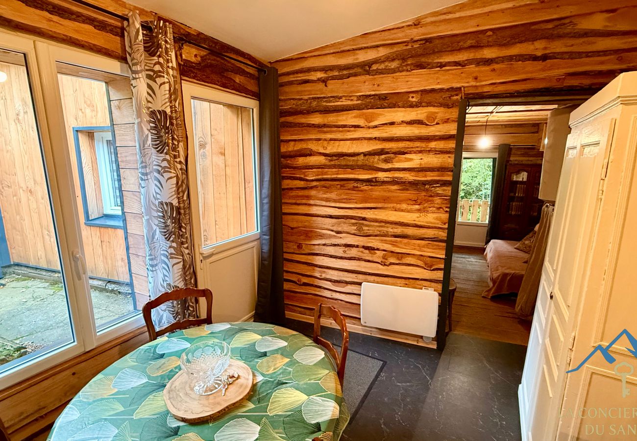 Apartment in Mont-Dore - La Cabane des Sources Le Mont Dore 2pers