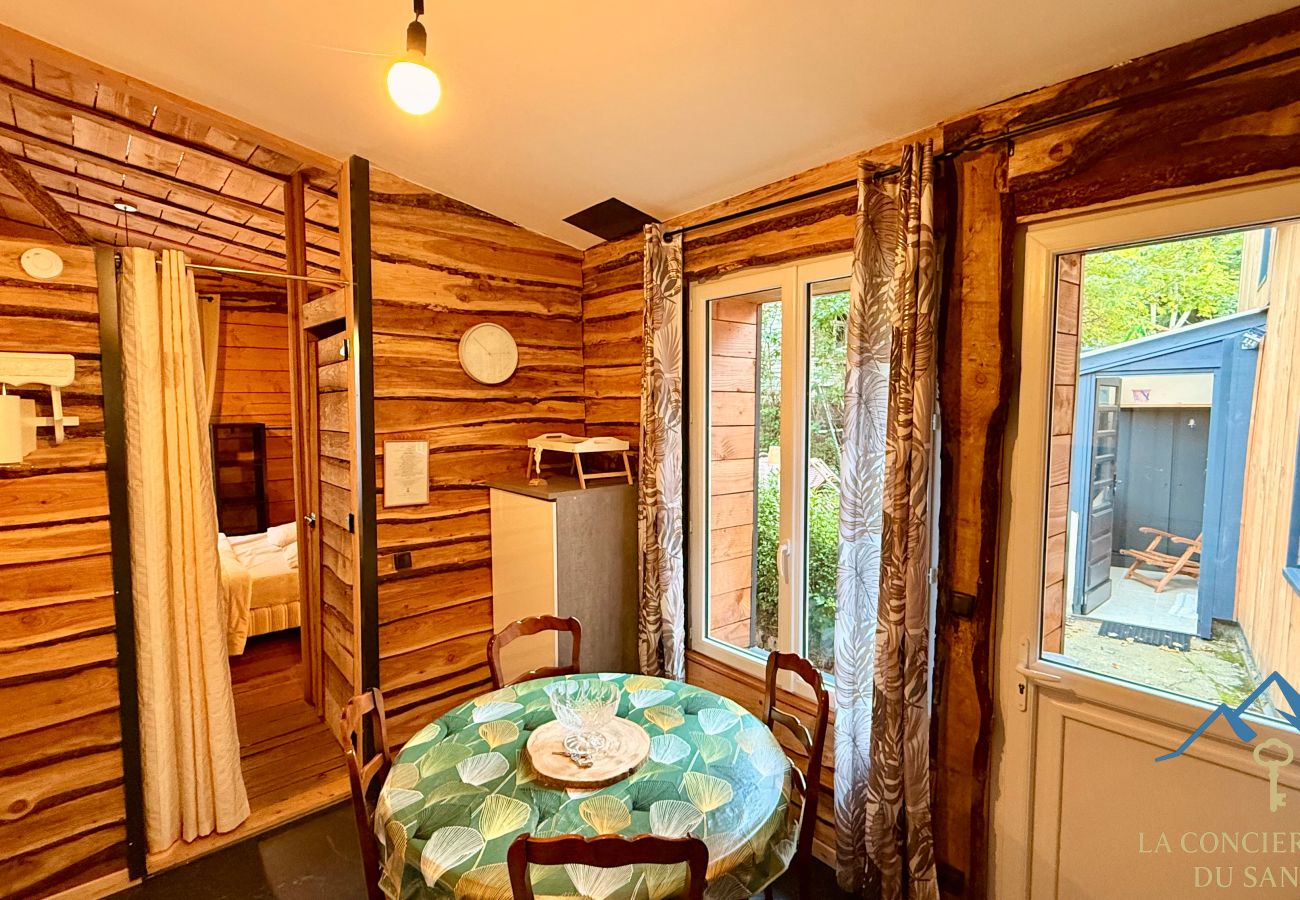 Apartment in Mont-Dore - La Cabane des Sources Le Mont Dore 2pers