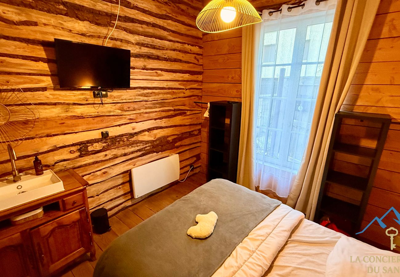 Apartment in Mont-Dore - La Cabane des Sources Le Mont Dore 2pers