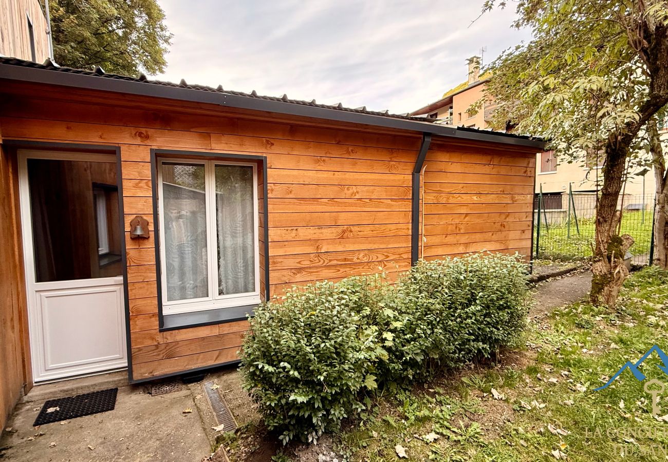 Apartment in Mont-Dore - La Cabane des Sources Le Mont Dore 2pers