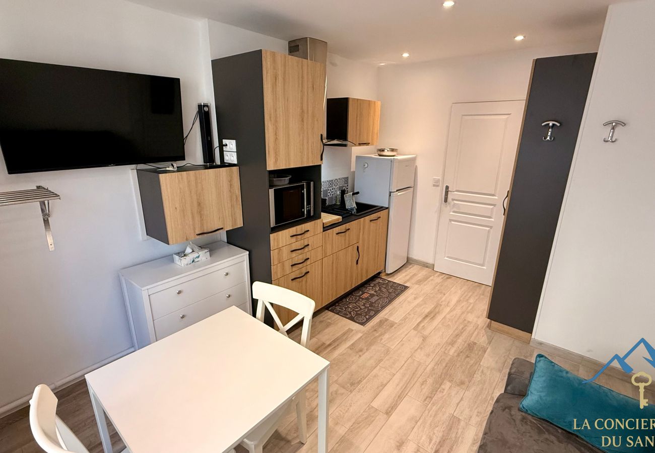 Terraced House in Mont-Dore - Les Soldanelles Le Mont Dore 12 pers