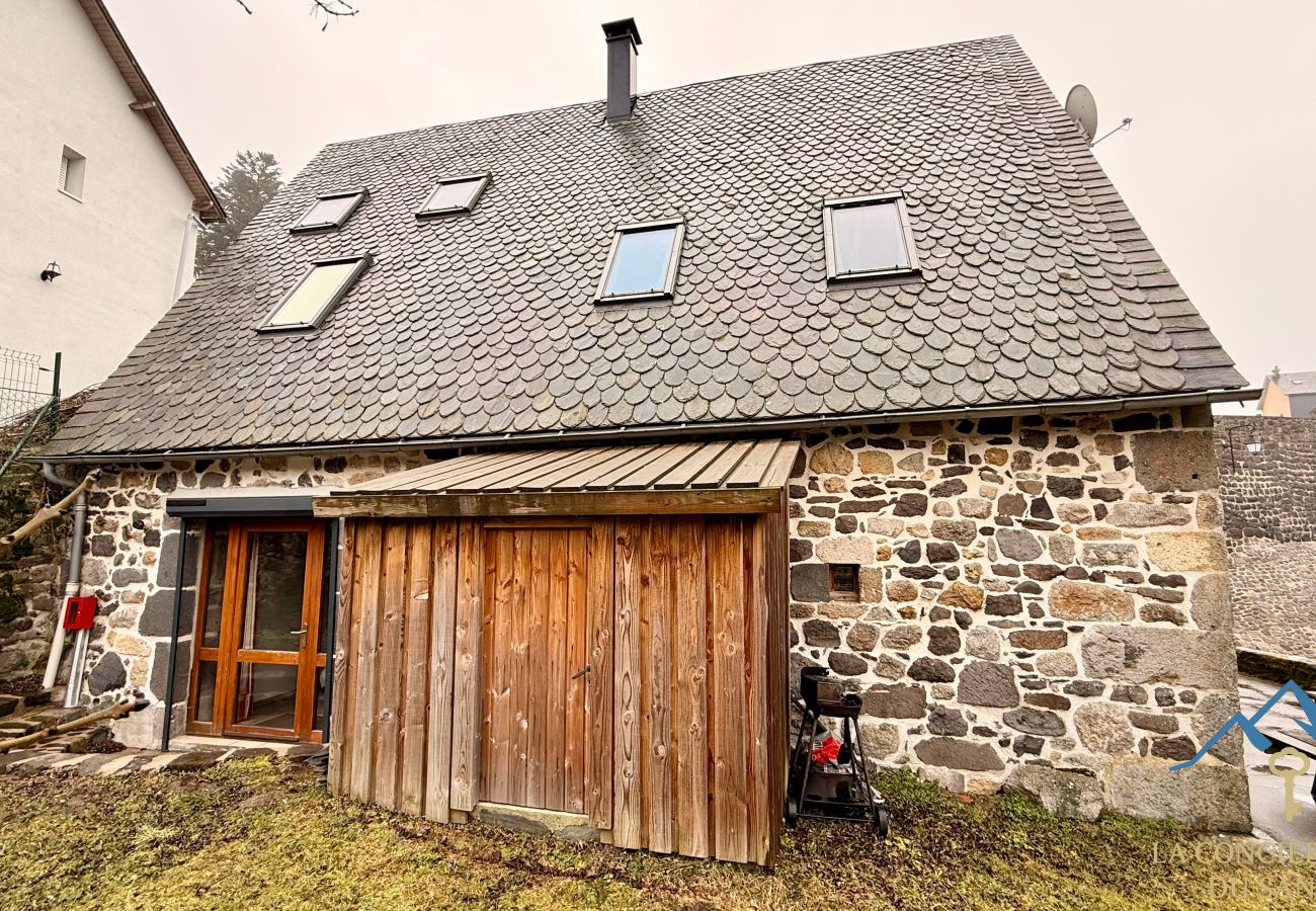 Cottage in Murat-le-Quaire - La Grange BOREL 12 pers Murat Le Quaire