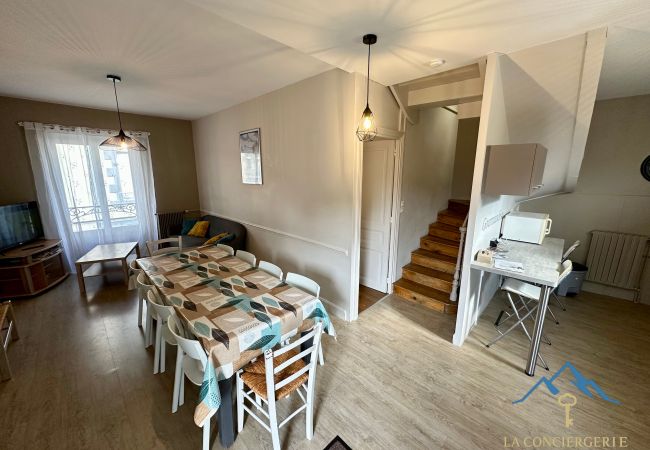 Maison à Mont-Dore - Villa Michel Le Mont Dore 10pers Maison à Mont-Dore - Villa Michel Le Mont Dore 10pers