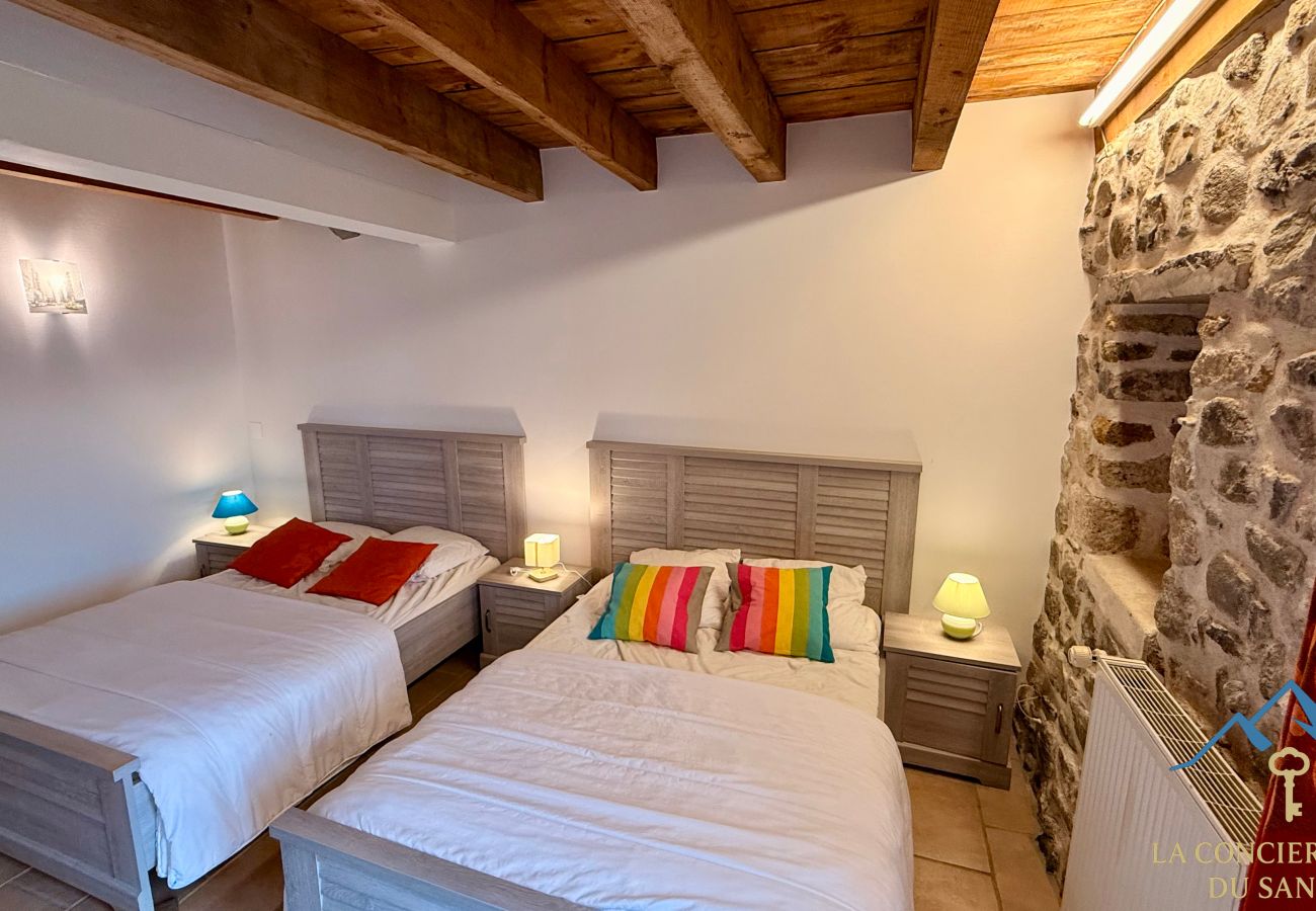 Gîte Rural à Murat-le-Quaire - La Grange BOREL 12 pers Murat Le Quaire