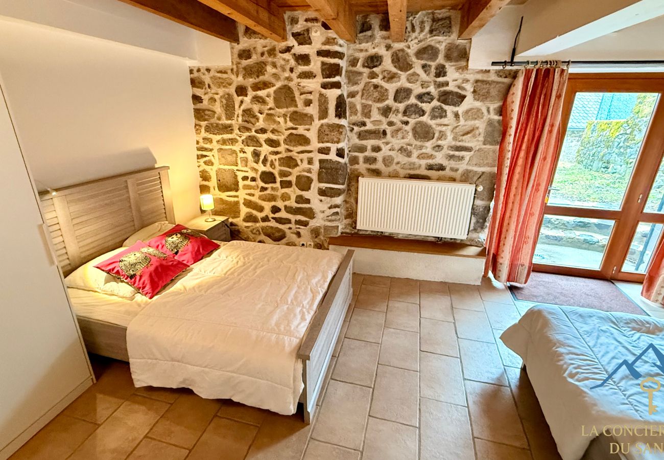 Gîte Rural à Murat-le-Quaire - La Grange BOREL 12 pers Murat Le Quaire